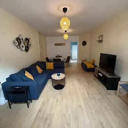 Apartment Charming 70 M Ideal For Families Professionals 2 Bedrooms *